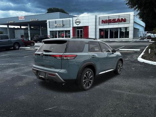 2026 Nissan Pathfinder Platinum