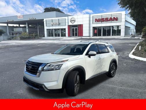 2024 Nissan Pathfinder SL FWD