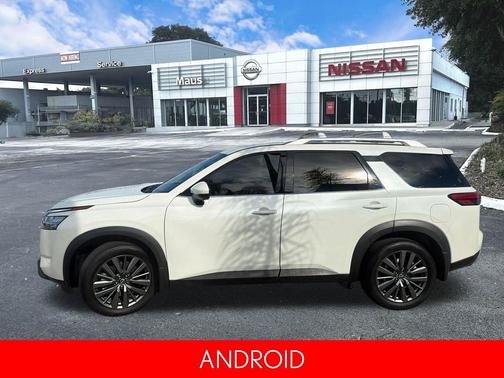 2024 Nissan Pathfinder SL FWD