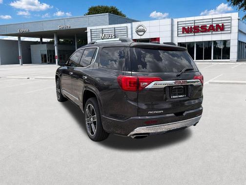 Iridium Metallic 2018 GMC Acadia Denali