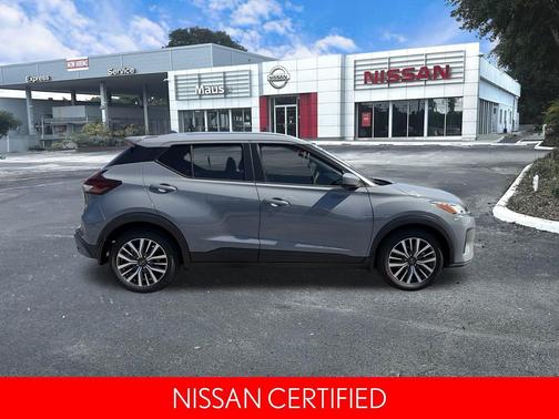 2022 Nissan Kicks SV