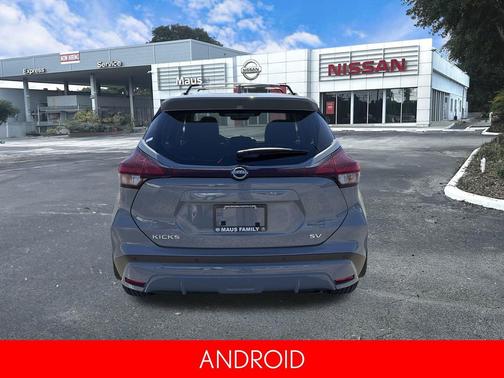2022 Nissan Kicks SV