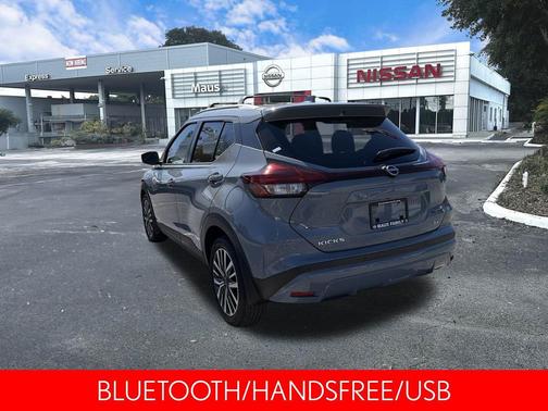 2022 Nissan Kicks SV