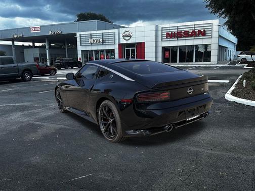 Black Diamond Pearl 2026 Nissan Z Performance