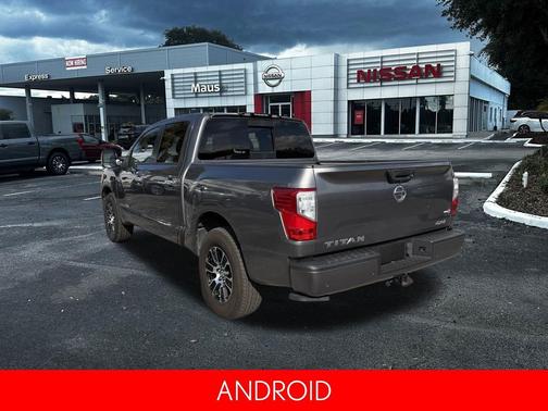 2021 Nissan Titan SV