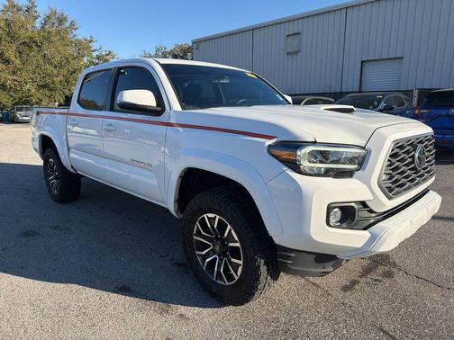 2022 Toyota Tacoma TRD Sport
