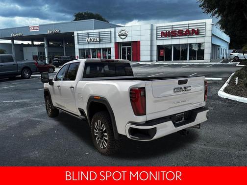 White Frost Tricoat 2024 GMC Sierra 2500 Denali Ultimate