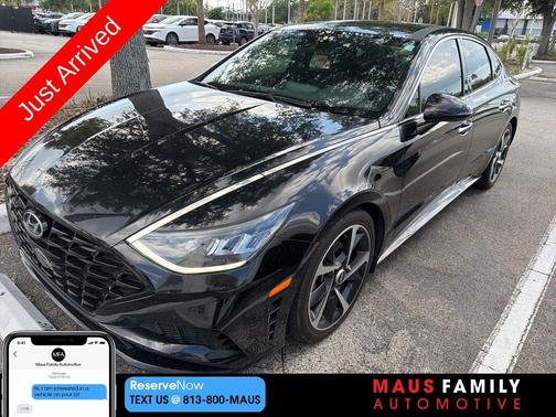 Phantom Black 2022 Hyundai SONATA SEL Plus