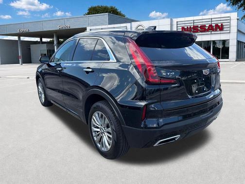 Stellar Black Metallic 2024 Cadillac XT4 Premium Luxury