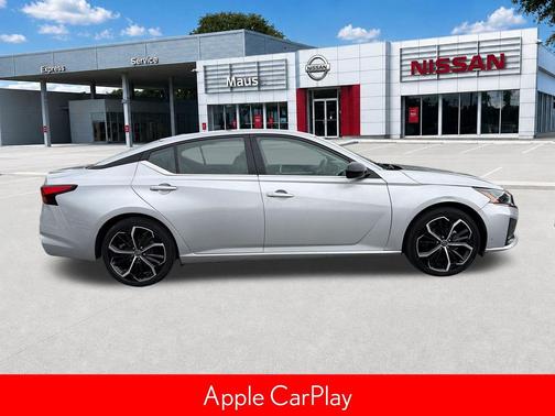 Brilliant Silver Metallic 2024 Nissan Altima SR FWD