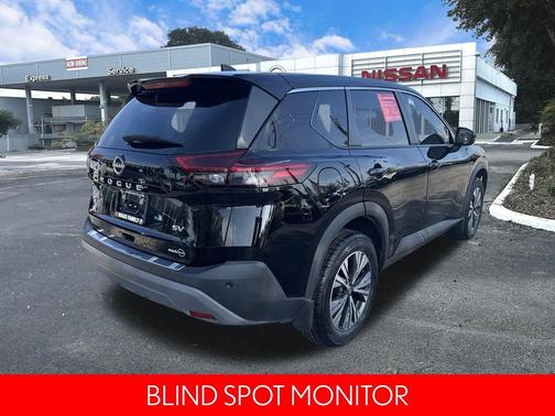 2022 Nissan Rogue SV