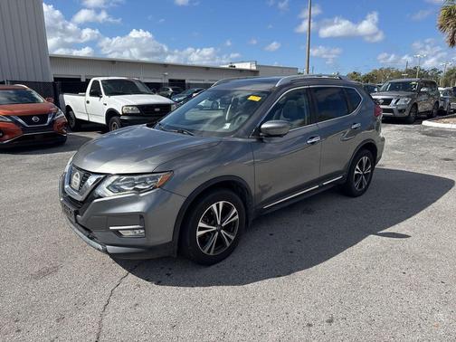 2017 Nissan Rogue SL