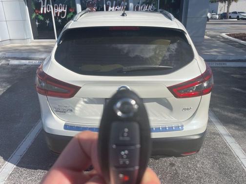 2020 Nissan Rogue Sport SV