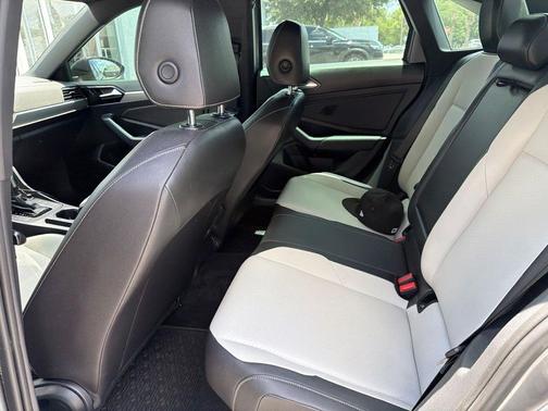 Platinum Gray Metallic 2020 Volkswagen Jetta 1.4T R-Line
