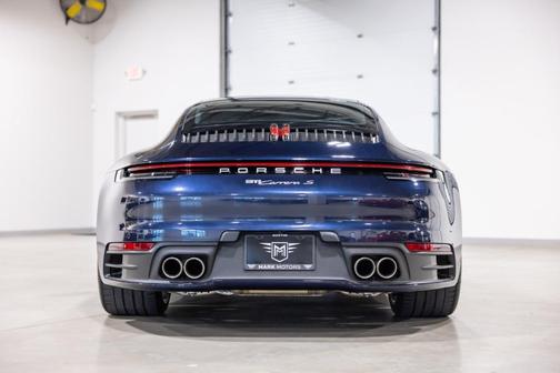 2020 Porsche 911 Carrera