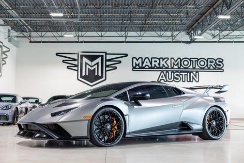 2022 Lamborghini Huracan STO Base