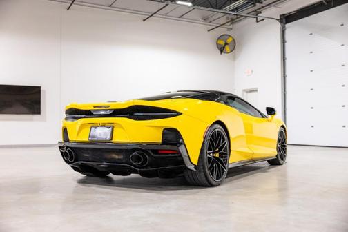 2023 McLaren GT Base