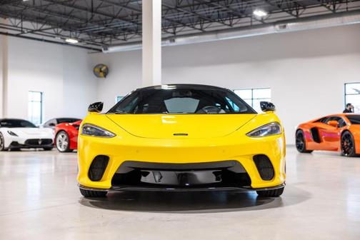 2023 McLaren GT Base