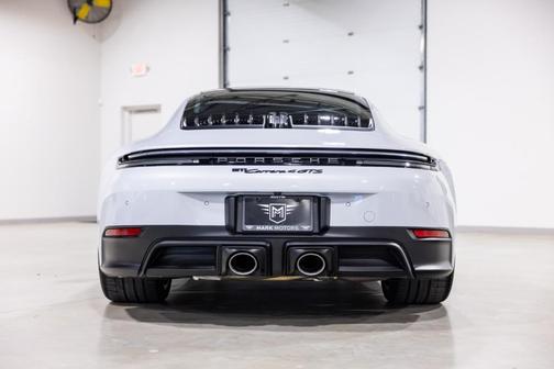 2025 Porsche 911 Carrera 4