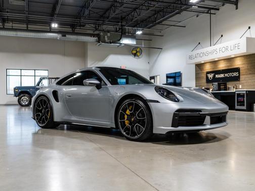 2021 Porsche 911 Turbo