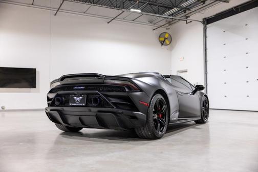 2020 Lamborghini Huracan EVO Base