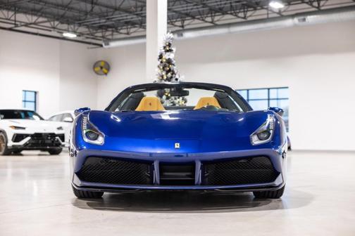 2019 Ferrari 488 Spider Base