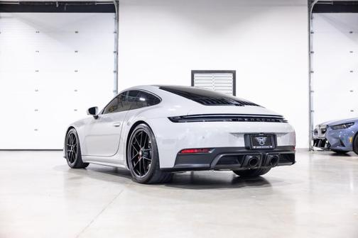 Chalk 2025 Porsche 911 Carrera 4