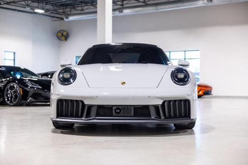 Chalk 2025 Porsche 911 Carrera 4