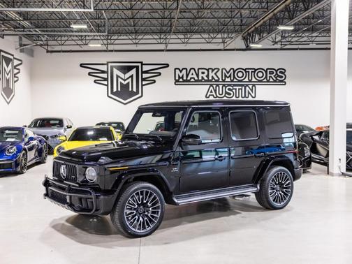 Obsidian Black Metallic 2026 Mercedes-Benz AMG G 63 Base