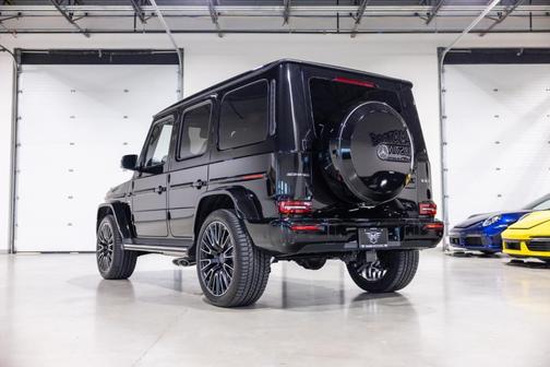 Obsidian Black Metallic 2026 Mercedes-Benz AMG G 63 Base