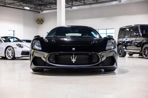 Black 2022 Maserati MC20 Base