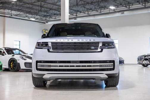 2025 Land Rover Range Rover P530 SE
