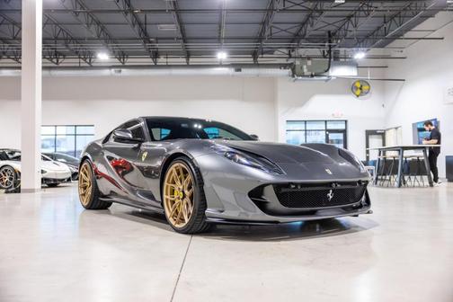 2019 Ferrari 812 Superfast Base