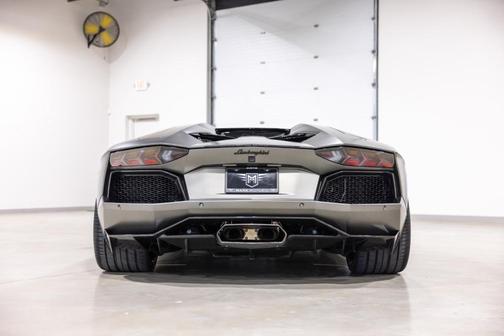 2015 Lamborghini Aventador LP700-4