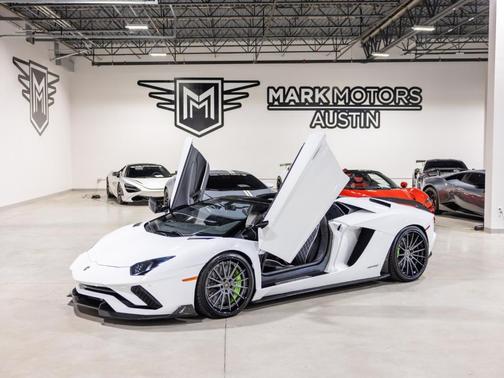 2019 Lamborghini Aventador S Base