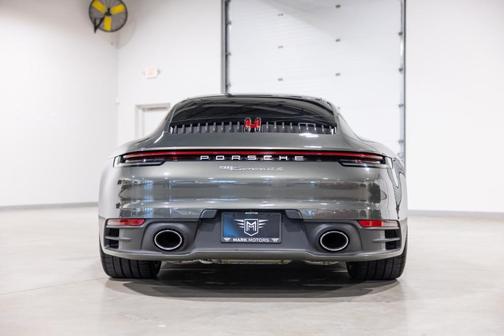2021 Porsche 911 Carrera