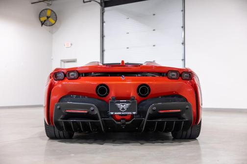 2022 Ferrari SF90 Spider Base