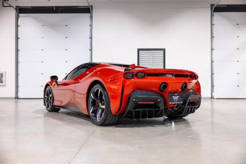 2022 Ferrari SF90 Spider Base