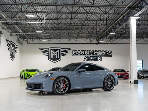 2024 Porsche 911 Carrera