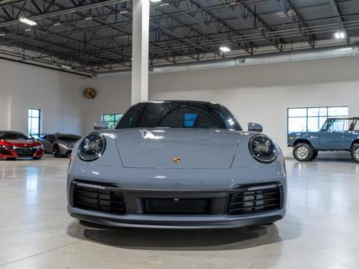 2024 Porsche 911 Carrera
