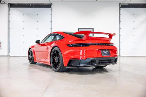 2024 Porsche 911 Carrera