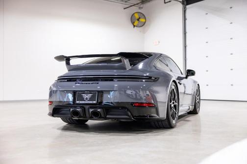 2025 Porsche 911 Carrera GTS