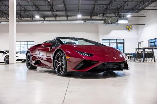 2022 Lamborghini Huracan EVO Base