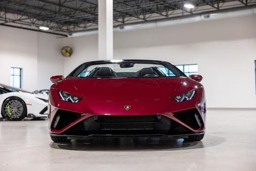 2022 Lamborghini Huracan EVO Base
