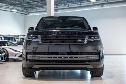 2025 Land Rover Range Rover P400 SE 7 Seat