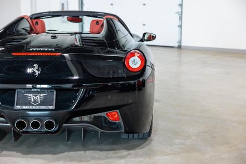 2013 Ferrari 458 Spider Base