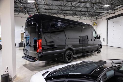 Obsidian Black Metallic 2025 Mercedes-Benz Sprinter 3500XD High Roof