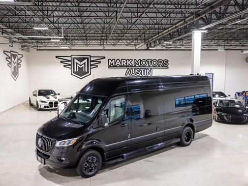 Obsidian Black Metallic 2025 Mercedes-Benz Sprinter 3500XD High Roof