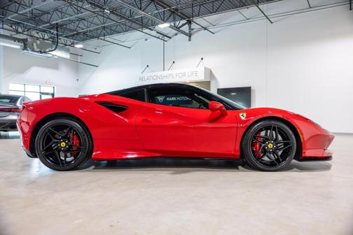 2021 Ferrari F8 Tributo Base