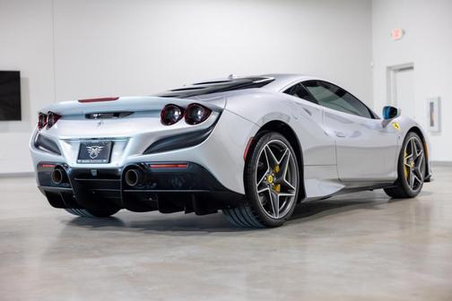 2022 Ferrari F8 Tributo Base